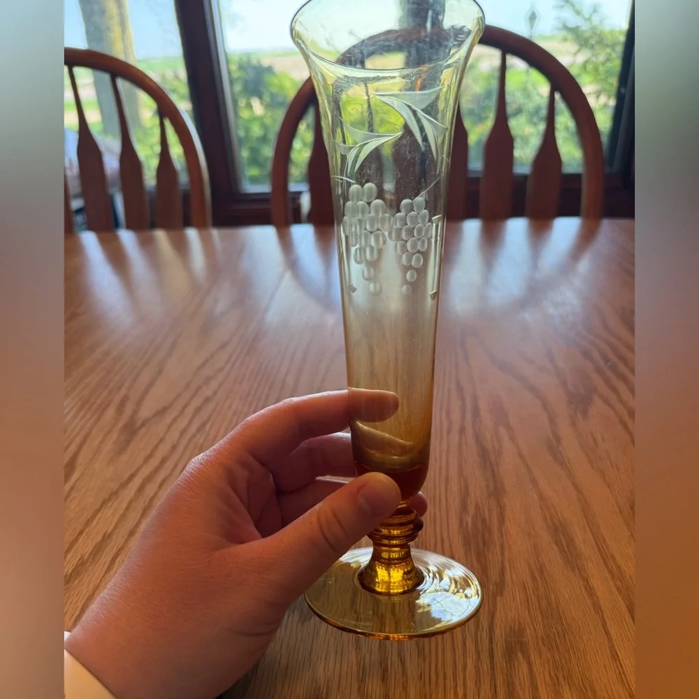 N/A elegant vintage